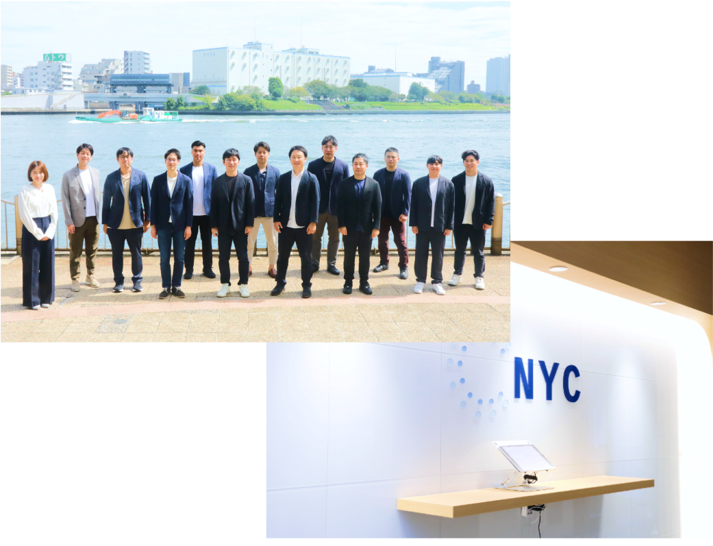 NYCの社員が海をバックに集合した写真